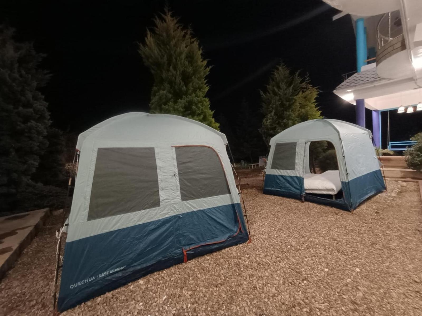 Gostops Bir, Landing Site Bagian luar foto